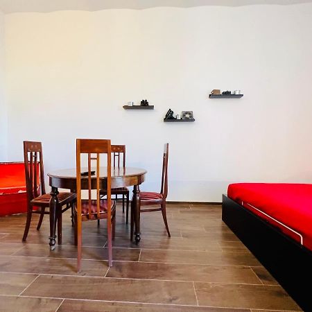 B&B Letterario Palazzo Pistocchi แตราโม ภายนอก รูปภาพ
