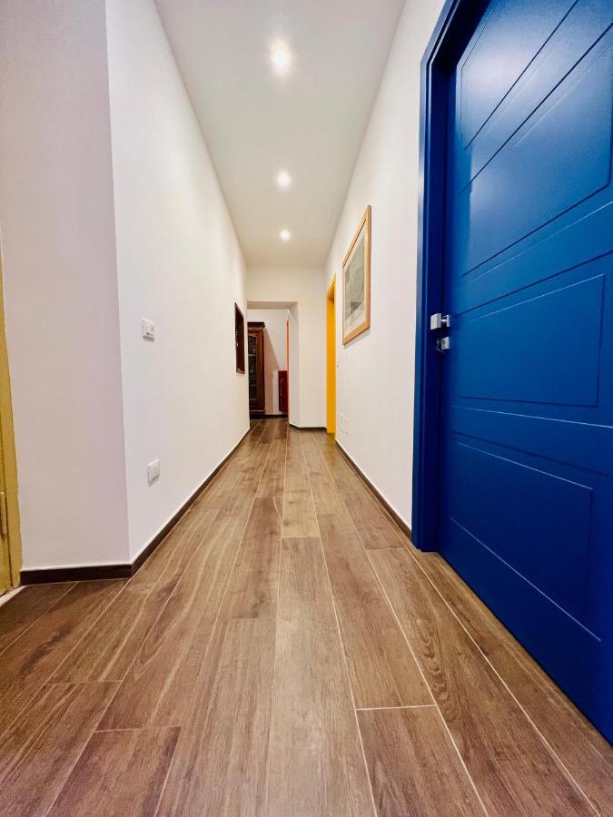 B&B Letterario Palazzo Pistocchi แตราโม ภายนอก รูปภาพ