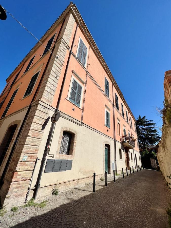 B&B Letterario Palazzo Pistocchi แตราโม ภายนอก รูปภาพ