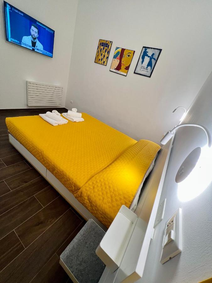 B&B Letterario Palazzo Pistocchi แตราโม ภายนอก รูปภาพ