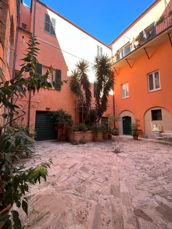 B&B Letterario Palazzo Pistocchi แตราโม ภายนอก รูปภาพ