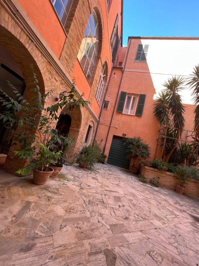 B&B Letterario Palazzo Pistocchi แตราโม ภายนอก รูปภาพ